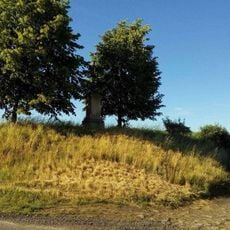 Kříž severně od Kolešova u rozcestí