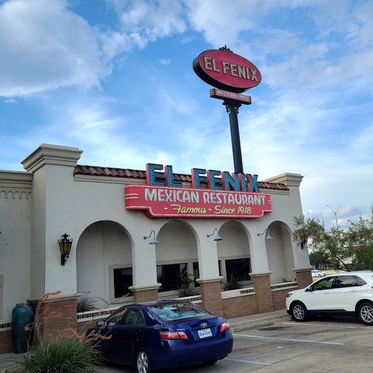 El Fenix Restaurant