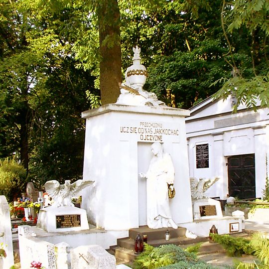 Cmentarz katolicki w Lubaszu