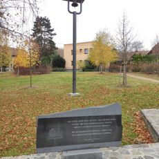 Zvonička ve Smolkově na náměstíčku ve středu obce