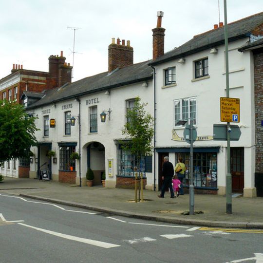Three Swans Hotel