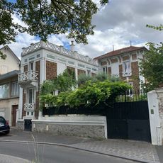 Maison, 24 quai de Champagne