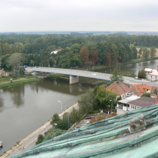 Most Pražské ulice přes Labe v Poděbradech