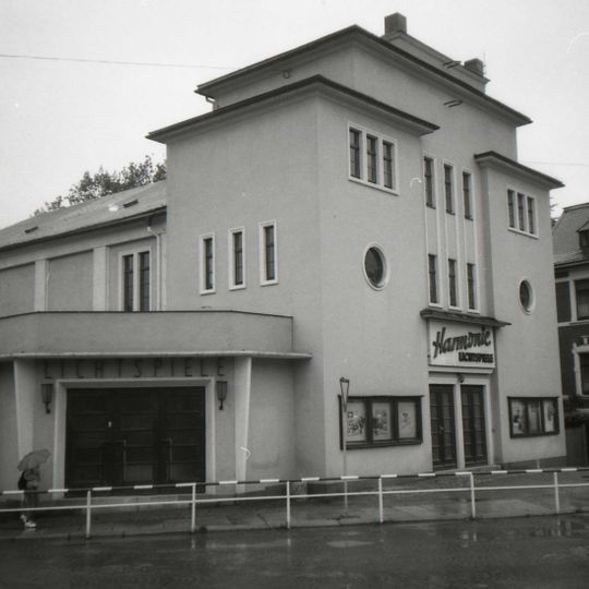 Kino Erlbacher Straße 4