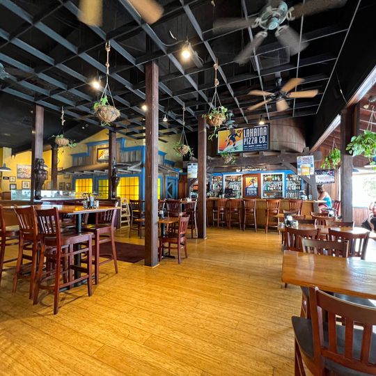 Lahaina Pizza Company