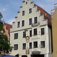 Theresienstraße 15