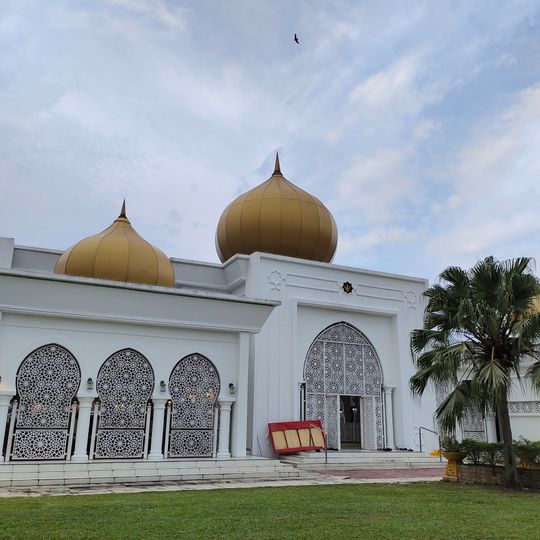 Seri Menanti Royal Mausoleum