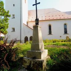 Cross to the south of Church of Saint James the Greater in Štoky