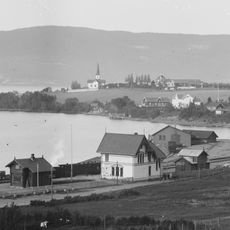 Stasjonsbygning/hovedbygning, Røykenvik stasjon