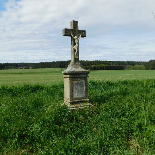 Kříž při cestě severozápadně od Otína
