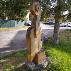 Plastika v parku ve Voznici