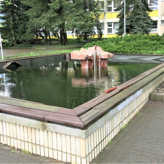 Kašna v areálu zemědělské univerzity v Suchdole