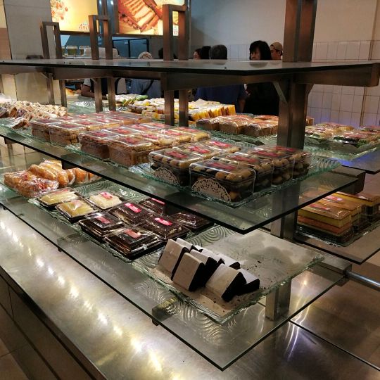 Suisse Bakery