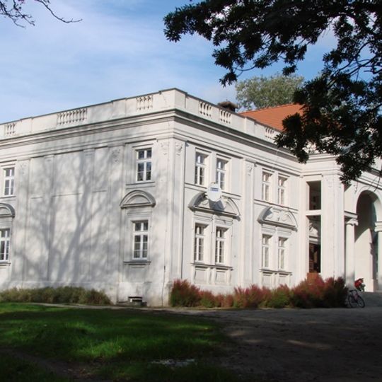 Pałac w Węgierskiu