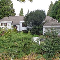 Robert and Mabel Loomis House