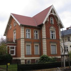 Dreifamilienhaus Parallelstraße 21