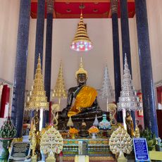 Wat Si Chomphu Ong Tue