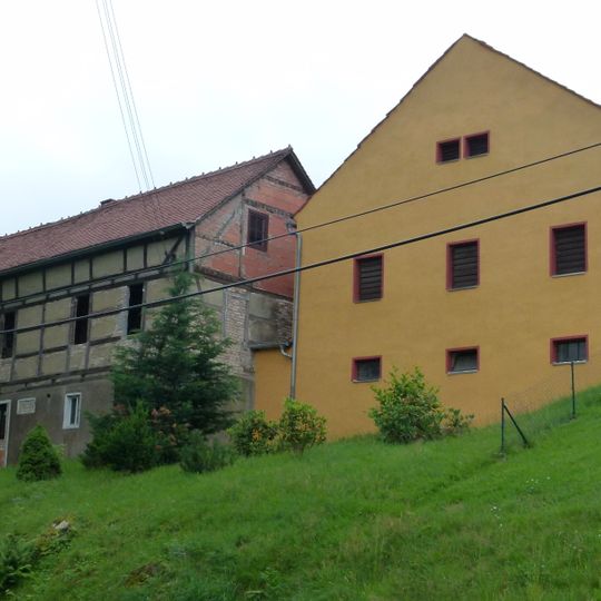Wohnstallhaus eines Zweiseithofes Goldbacher Straße 2