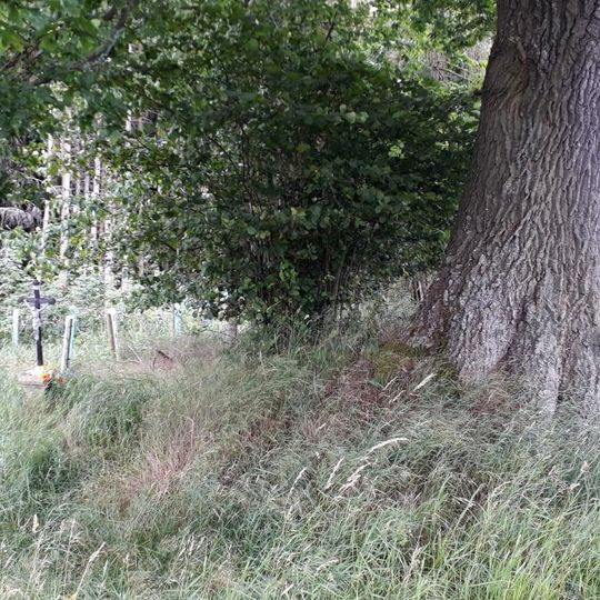 Kříž severozápadně od Roučkovic