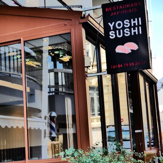 Yoshi Sushi