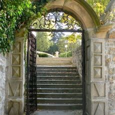Alter Friedhof und Kirchenstiege, Mauthausen