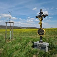 Kříž v lokalitě Na vrahu jižně Lážovic