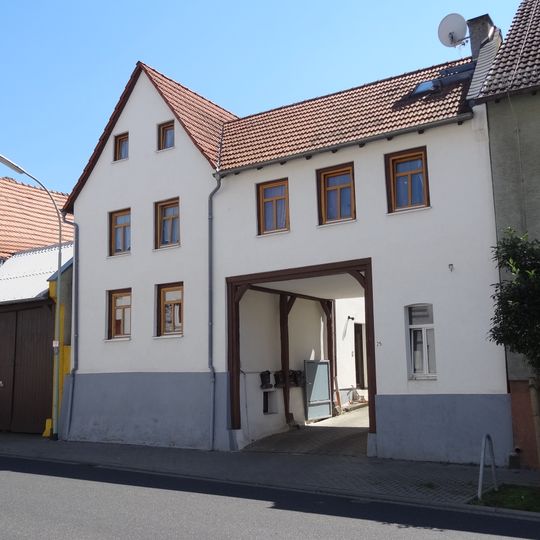 Hauptstraße 25