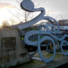 Monumento al ciclista Vicente Trueba