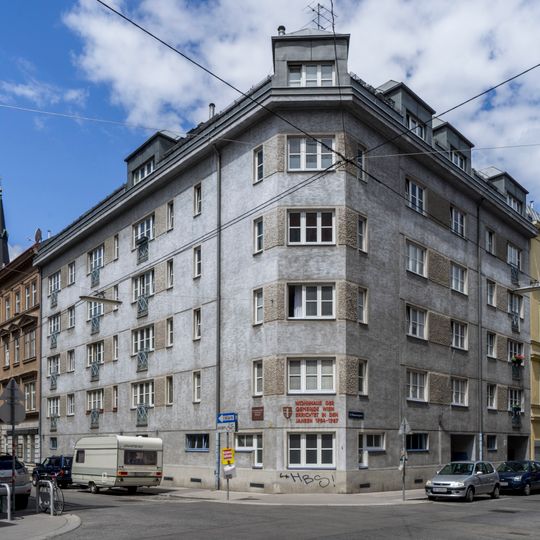 Wohnhausanlage Karolinengasse 14