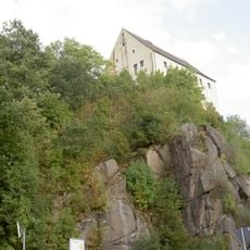 Granitfelswand in Neuhaus