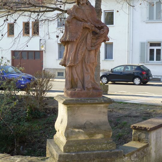 Brücke mit Figur des hl. Nepomuk