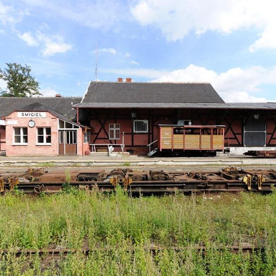Śmigiel train station