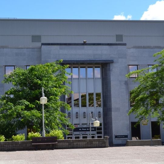 Édifice fédéral de Sherbrooke