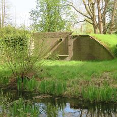 Broekhuizen: restanten zwembad