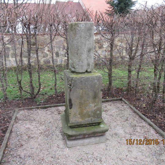 Sloup se sousoším Nejsvětější Trojice z Dolní Libchavy