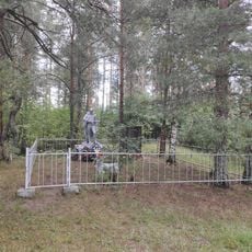 Братская могила советских воинов, партизан и сельских активистов (Октябрьская)