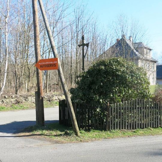 Kříž na rozcestí ulic Rolnická a Vojtěcha Kováře v Horním Jindřichově