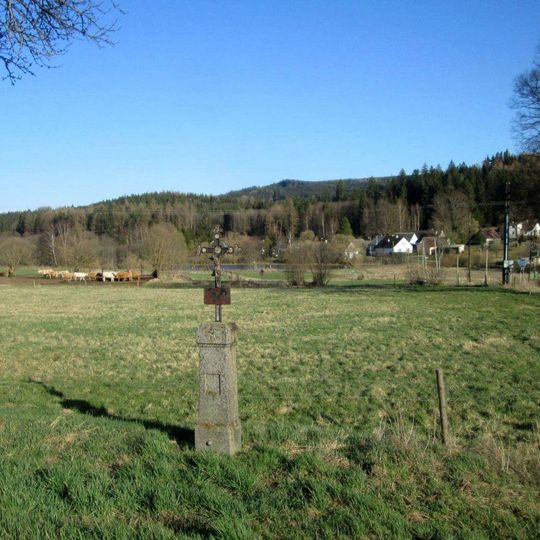 Kříž západně od Smrčí