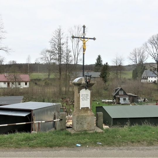 Kříž u domu 284 v Lipové