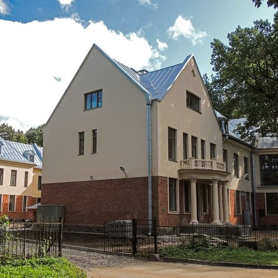 Здание больницы