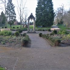 Aedicule Near Lkeynsham Road Entrance