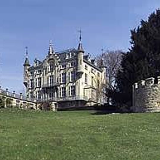 Huis Gronsveld: main building with orangery