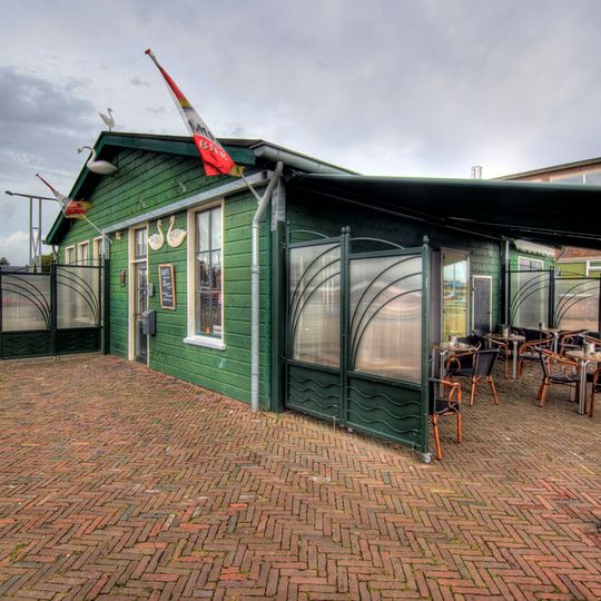 Gebouw 43 : opslag en schaftlokaal - bijgenaamd het "Zwaantje"