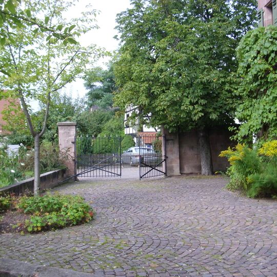 Mauer Schloßplatz 1