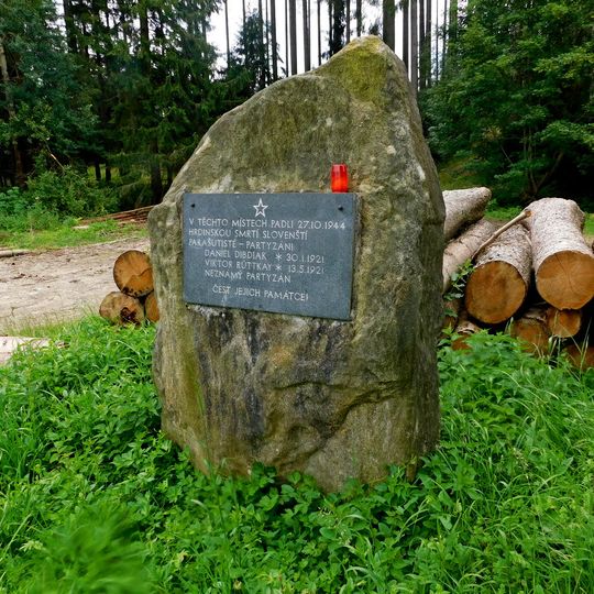 Pomník slovenským partizánům u Dobroměřic