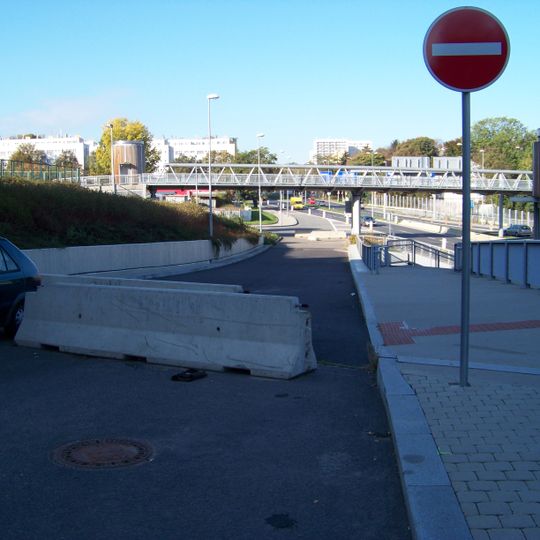 Most Parléřovy ulice přes Městský okruh