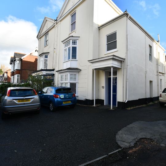 92 And 93, Old Tiverton Road