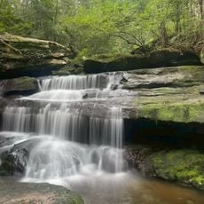 Tham Yai Waterfall