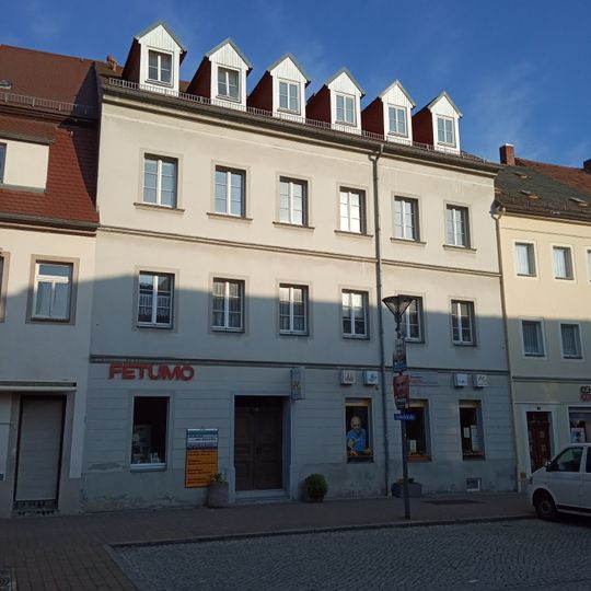 Wohnhaus in geschlossener Bebauung Schloßstraße 5