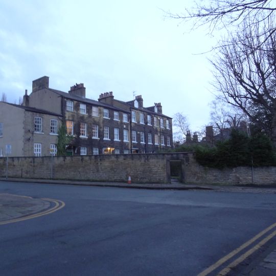 1 and 2, Woodhouse Cliff